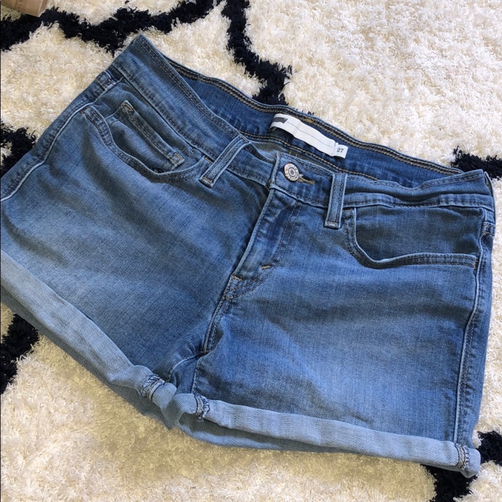 levi shorts
